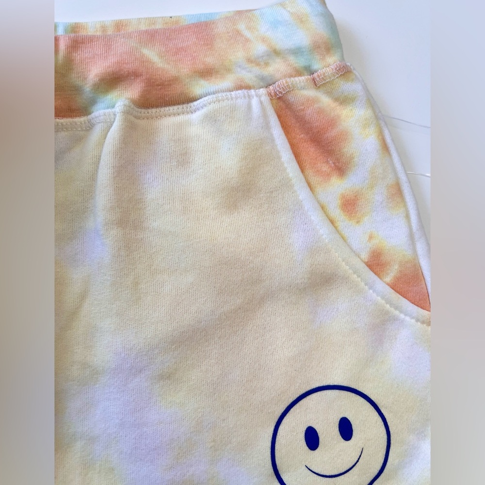 New Pastel Tie Dye Smiley Face Lounge Shorts Drawstring Pockets New Without Tags - Picture 4 of 7